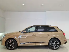 Q7 PI S line 50 TDI quattro thumbnail