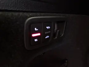 Q7 PI S line 50 TDI quattro thumbnail