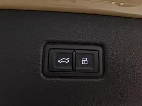 Q7 PI S line 50 TDI quattro thumbnail