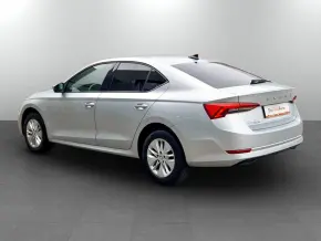 Škoda Octavia Ambition 2.0 TDI DSG thumbnail