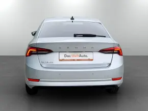 Škoda Octavia Ambition 2.0 TDI DSG thumbnail
