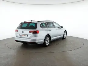 Passat Variant Business TDI DSG thumbnail