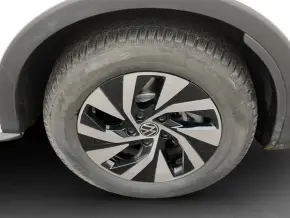VW Noul T-Roc Life 1.5 eTSI DSG TD thumbnail