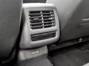 VW Noul T-Roc Life 1.5 eTSI DSG TD thumbnail