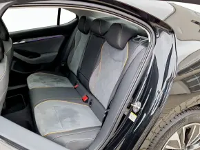 Superb Selection PHEV thumbnail