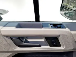 VW Crafter 3.5 Furgon L3H2 FWD 103kW thumbnail