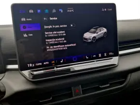 VW Noul T-Roc R-Line 1.5 eTSI DSG TD thumbnail