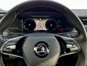 SUPERB COMBI SPORTLINE 2.0 TSI DSG thumbnail
