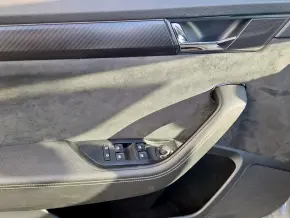 SUPERB COMBI SPORTLINE 2.0 TDI DSG thumbnail