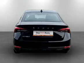 Škoda OCTAVIA AMBITION 2.0 TDI DSG thumbnail