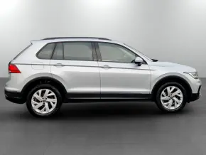 VW Tiguan Life 2,0 TDI SCR DSG 4Mot thumbnail