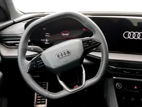 Audi Q5 Sportback 40 TDI quattro thumbnail