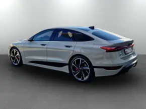 A6 Sportback quattro e-tron thumbnail