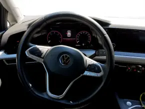VW Golf Life 2.0 TDI thumbnail
