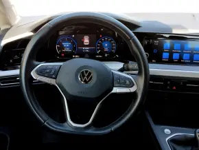 VW Golf Life 2.0 TDI thumbnail