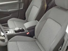 VW Golf Prime 1.5 TSI DSG PHEV thumbnail