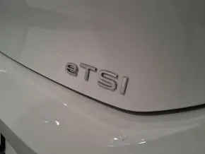 VW Golf Life 1.5 eTSI ACT DSG mild hyb thumbnail