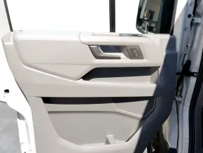 VW Crafter 3.5 Furgon L3H3 FWD 103kW thumbnail