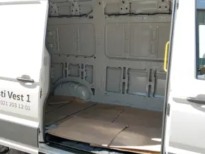 VW Crafter 3.5 Furgon L3H3 FWD 103kW thumbnail