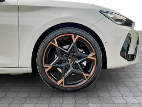 CUPRA Leon SP 2.0 TSI DSG7 4DRIVE thumbnail