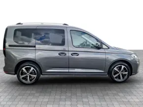 VW Caddy Style 2.0 TDI 90 kW DSG thumbnail