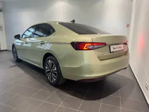Škoda Superb Selection 2.0 TDI DSG thumbnail