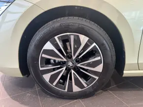 Škoda Superb Selection 2.0 TDI DSG thumbnail