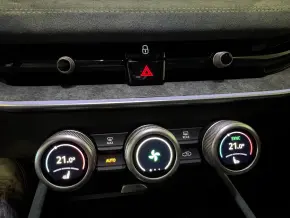 Škoda Superb Selection 2.0 TDI DSG thumbnail