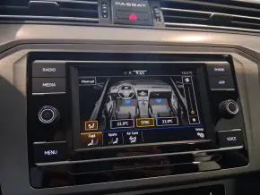 VW Noul Passat Trendline1.5 TSI ACT thumbnail