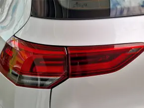 VW Golf Life 1.0 eTSI DSG mild hyb thumbnail