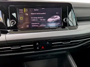 VW Golf Life 1.0 eTSI DSG mild hyb thumbnail