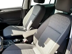 VW Noul Tiguan Life 2,0 TDI SCR DSG 4Mot thumbnail
