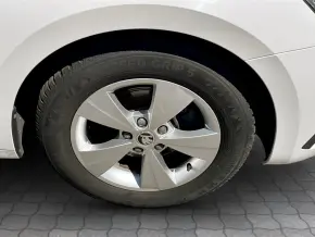 Škoda Octavia Ambition 2.0 TDI Small Fleet thumbnail
