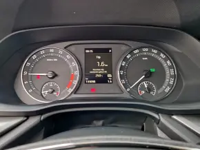 Škoda OCTAVIA COMBI AMBITION 2.0 TDI DSG thumbnail