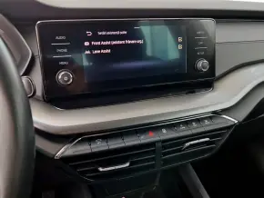 Škoda OCTAVIA COMBI AMBITION 2.0 TDI DSG thumbnail