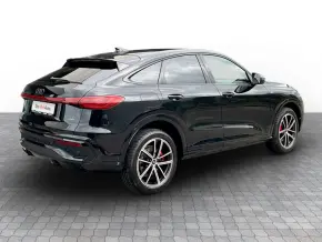 Audi Q5 Sportback 40 TDI quattro thumbnail