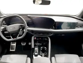 Audi Q5 Sportback 40 TDI quattro thumbnail