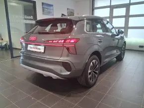 Audi Q3 35 TFSI thumbnail