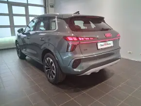 Audi Q3 35 TFSI thumbnail