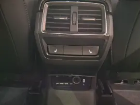 Škoda KAROQ STYLE 2.0 TDI 4x4 DSG thumbnail