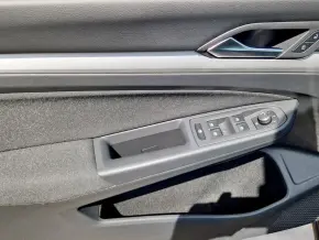 VW Golf Life 1.0 eTSI DSG mild hyb thumbnail
