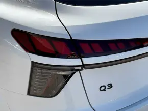 Audi Q3 Sportback 35 TFSI thumbnail