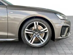 A4 Avant S Line 30 TDI thumbnail