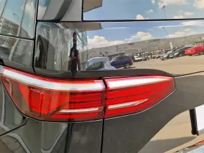 VW Multivan Life L 2.0 TDI 110KW thumbnail