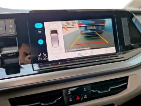 VW Multivan Life L 2.0 TDI 110KW thumbnail