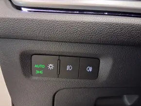 Škoda OCTAVIA COMBI AMBITION 2.0 TDI DSG thumbnail