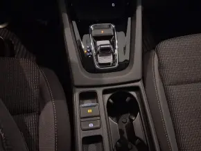 Škoda OCTAVIA COMBI AMBITION 2.0 TDI DSG thumbnail