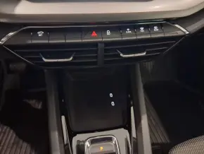 Škoda OCTAVIA COMBI AMBITION 2.0 TDI DSG thumbnail