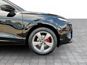 Q3 35 TFSI thumbnail