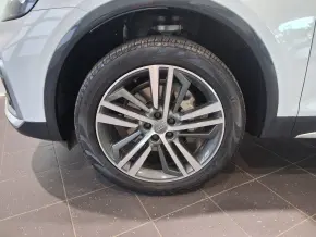 Q5 SB S line 45 TFSI quattro thumbnail